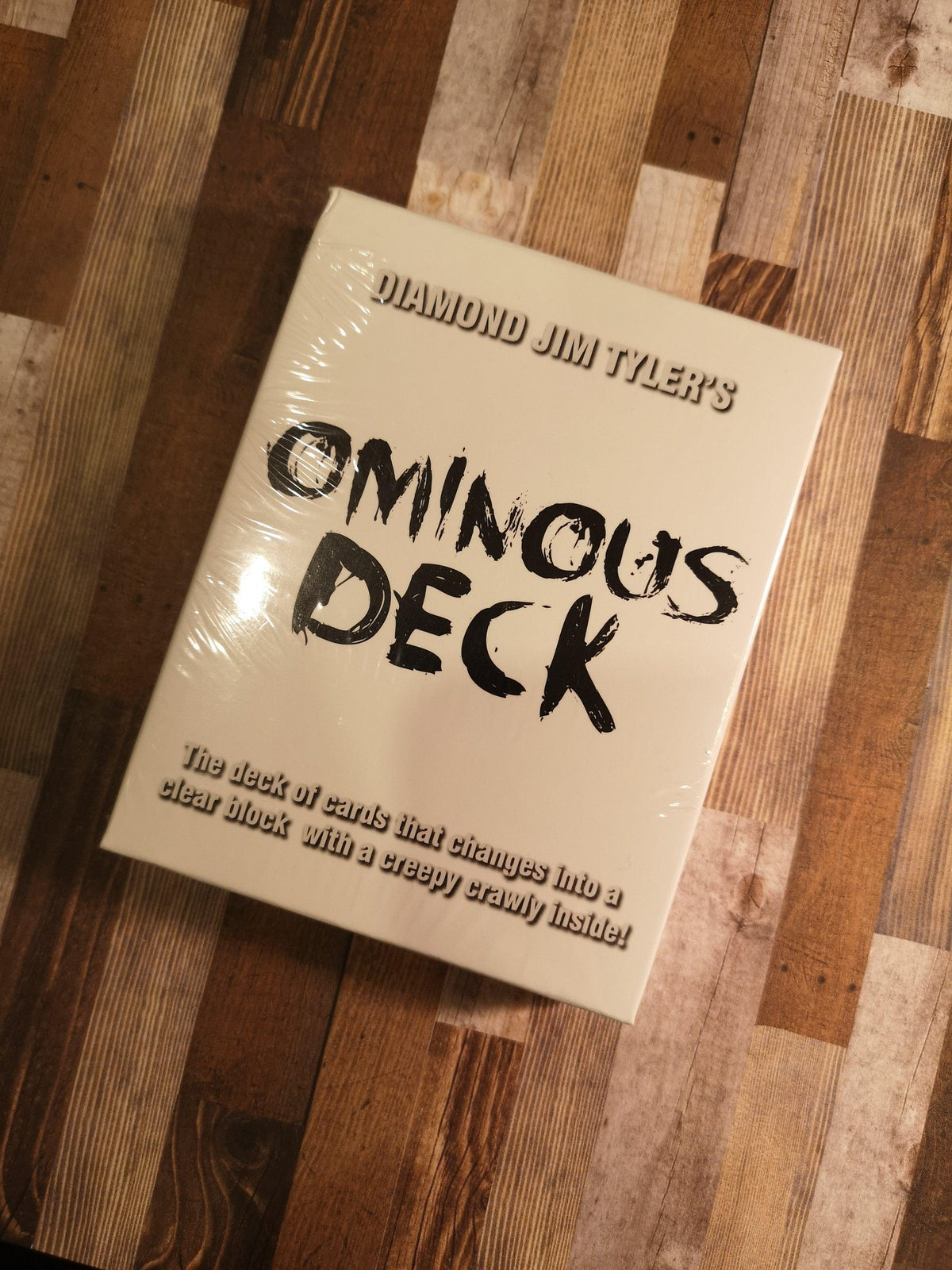 Ominous Deck - Scorpion Playing Cards by RarePlayingCards.com