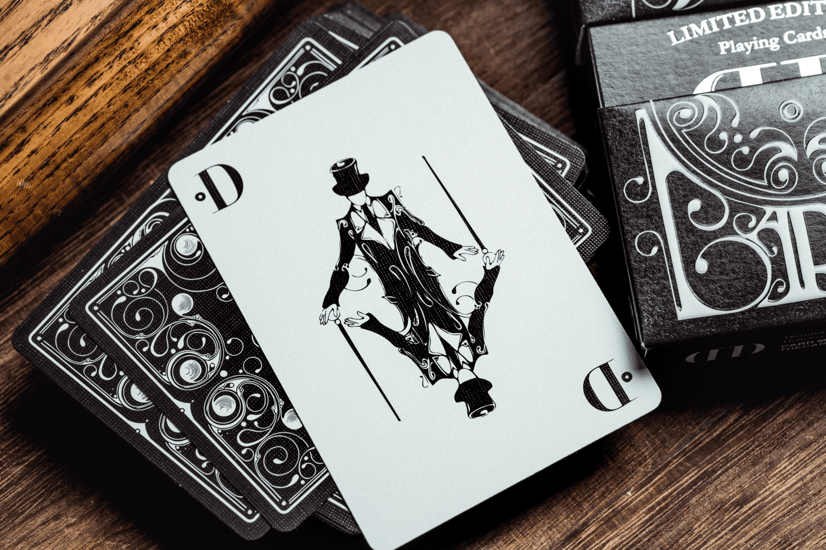 Smoke & Mirrors Playing Cards by Dan & Dave – RarePlayingCards.com