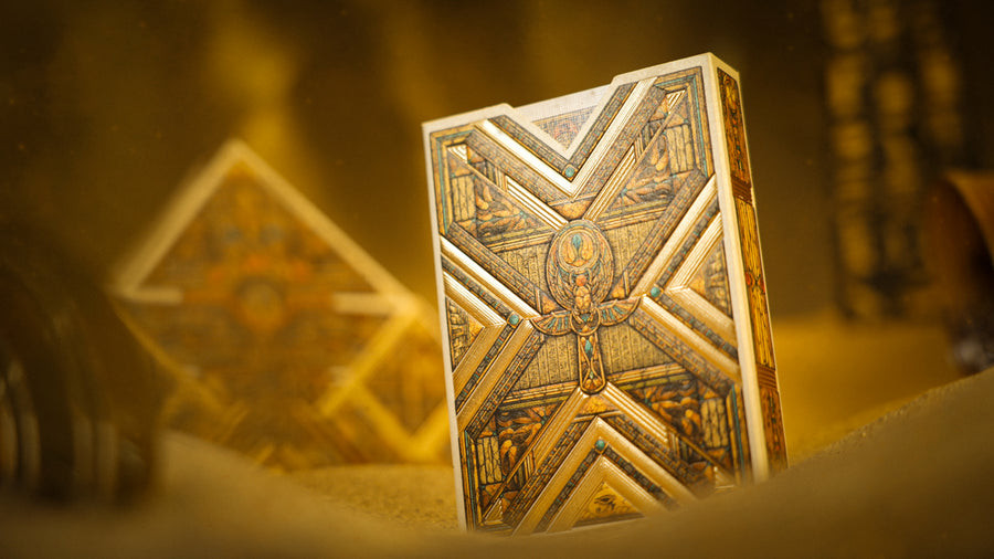 pyramid playing cards