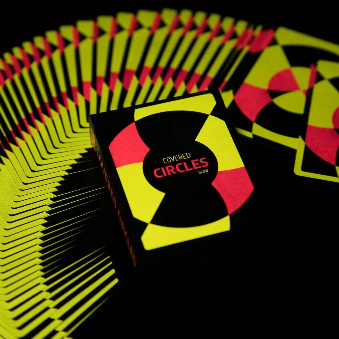 Chris Cards Covered Circle - Glow UV Edition – Rare Playing Cards