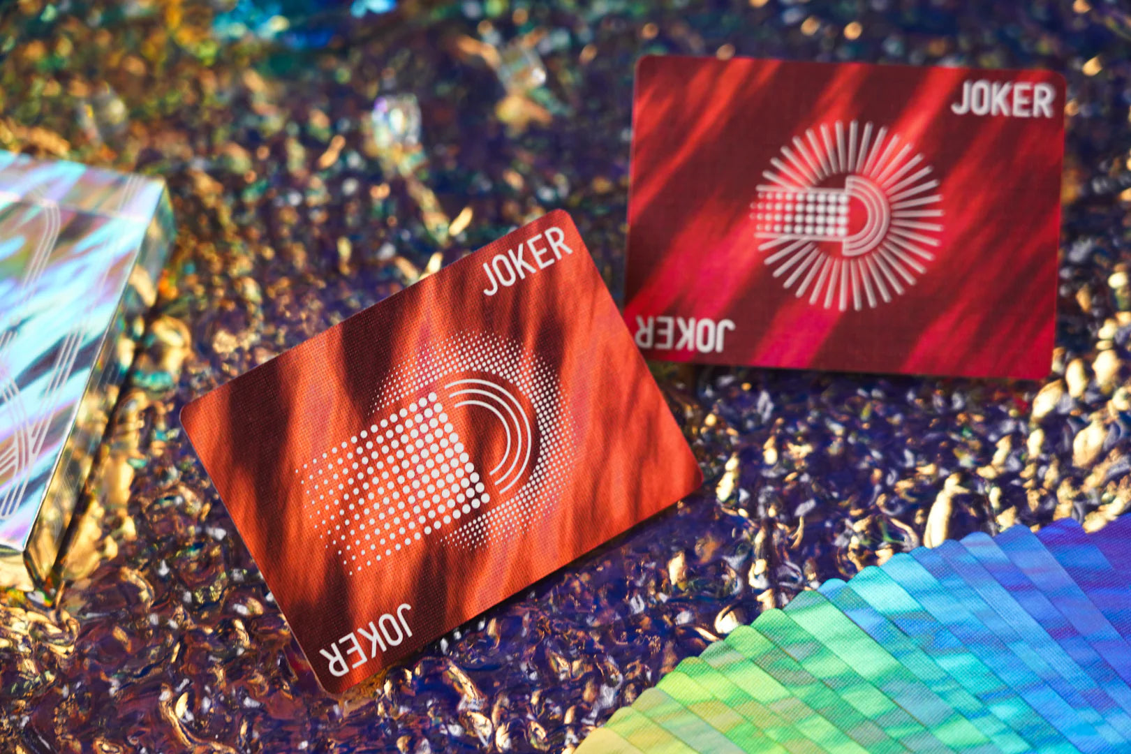 rainbow holographic card Mazzo di carte Rainbow HOLO Playing Cards by TCC Fashion