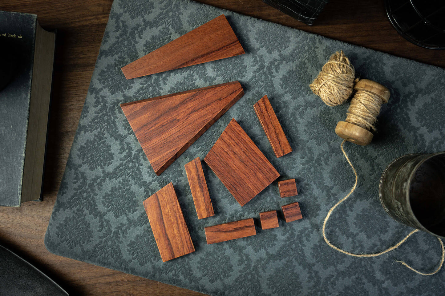 The Ultimate Puzzle Playing Cards by RarePlayingCards.com