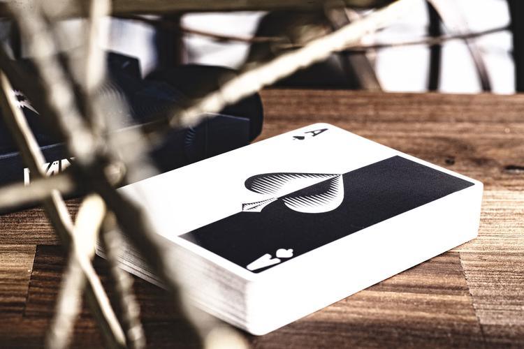 Polaris Equinox Dark Edition Playing Cards by Vanda