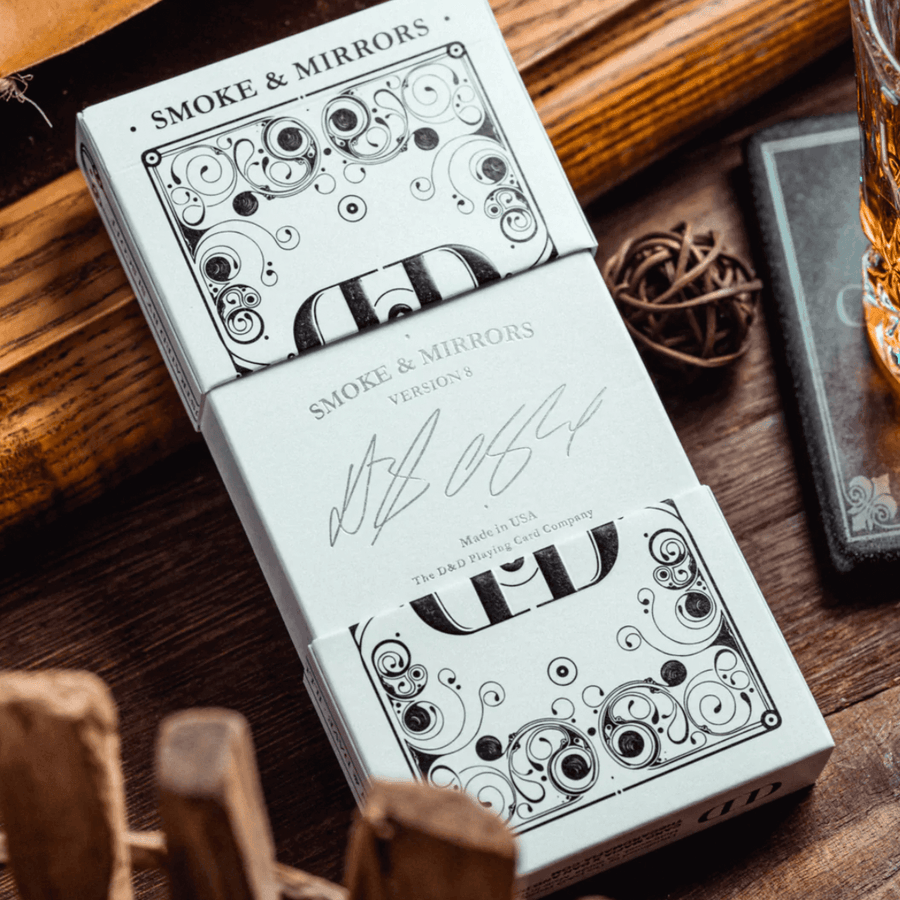Dan&Dave Smoke&Mirrors Deluxe Box開封済み Smoke & Mirrors Playing Cards by Dan & Dave – Rare Playing Cards