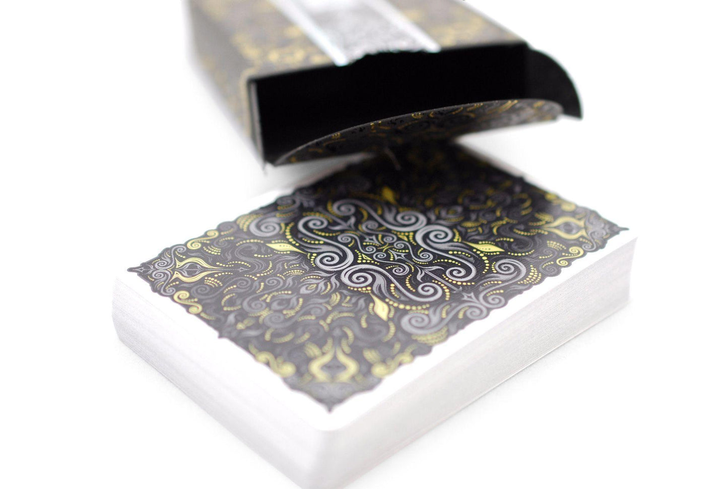 V2 LUXX® Shadow Edition Gold Playing Cards by LUXX