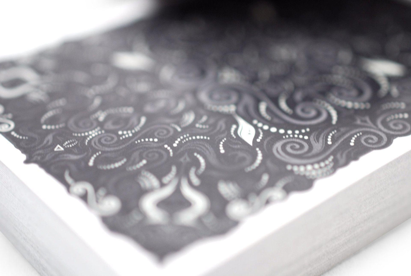 V2 LUXX® Shadow Edition Silver Playing Cards by LUXX